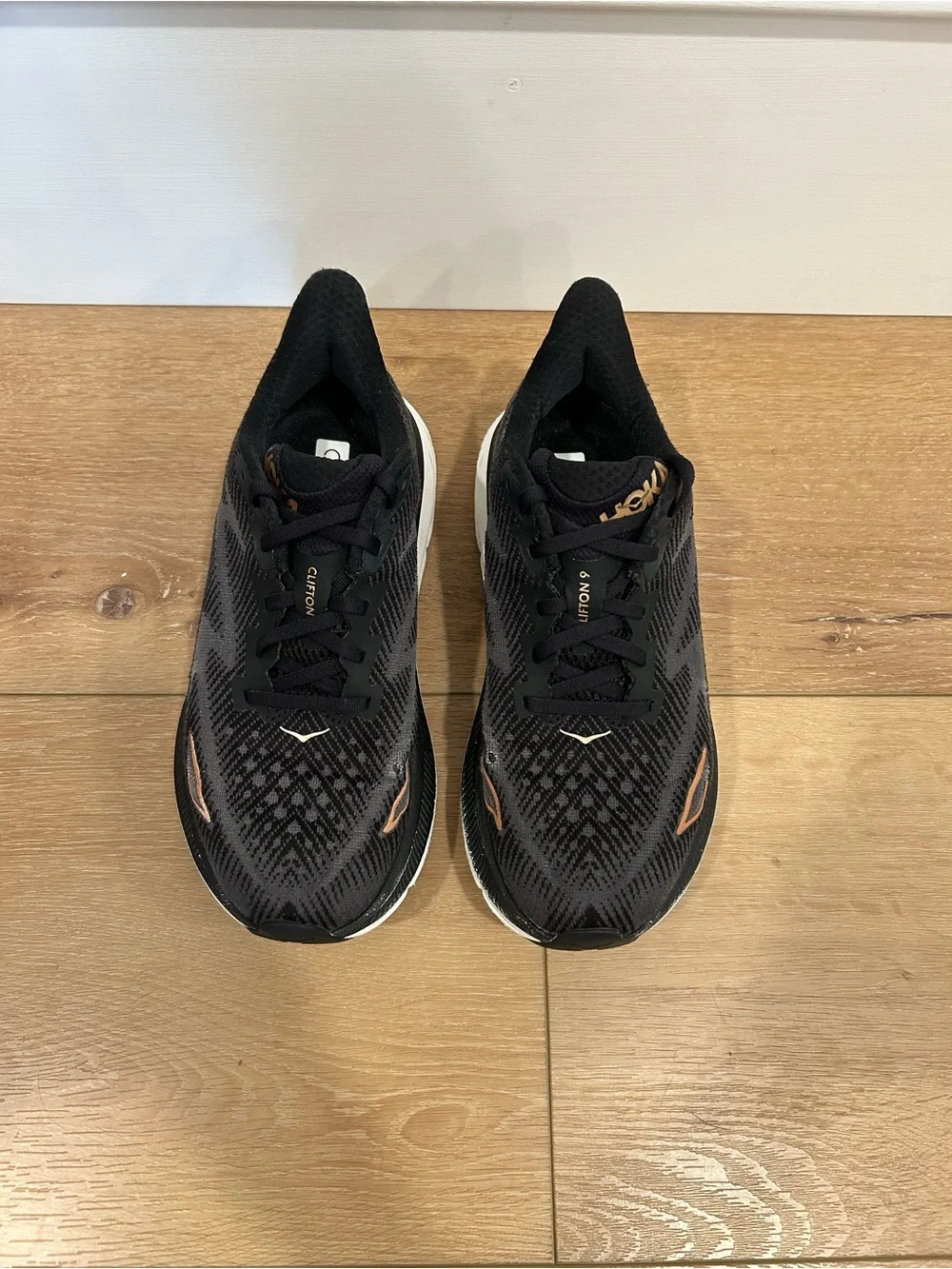 HOKA Women's Clifton 9 - Women’s 7 - Picture 2 of 9